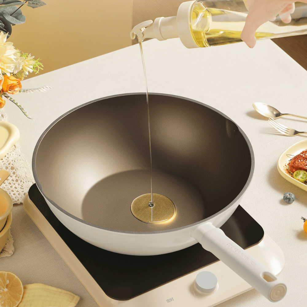 Cooker King White Titanium Wok 32cm