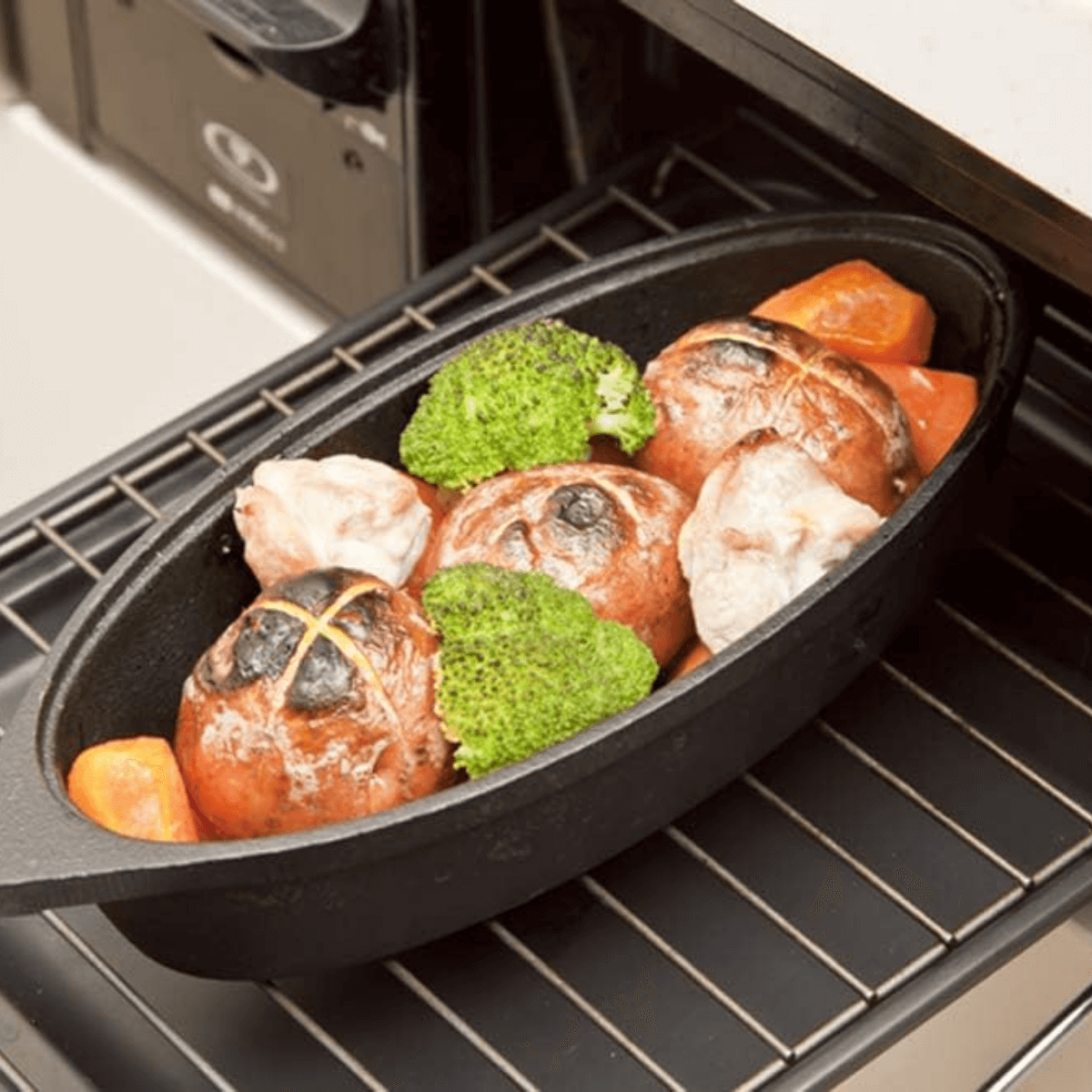 Ikenaga Ironwork Iron Slim Dutch Oven