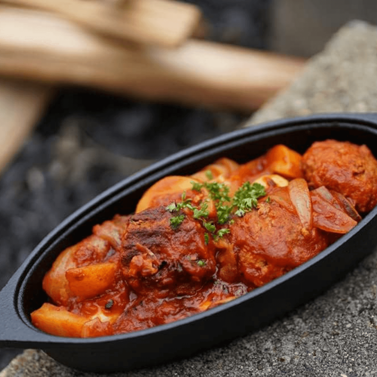 Ikenaga Ironwork Iron Slim Dutch Oven