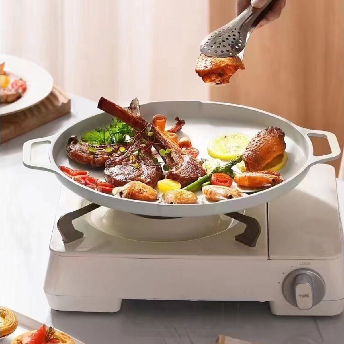 Masker BBQ Grill Pan 30cm with Heat Resistant Handles - White