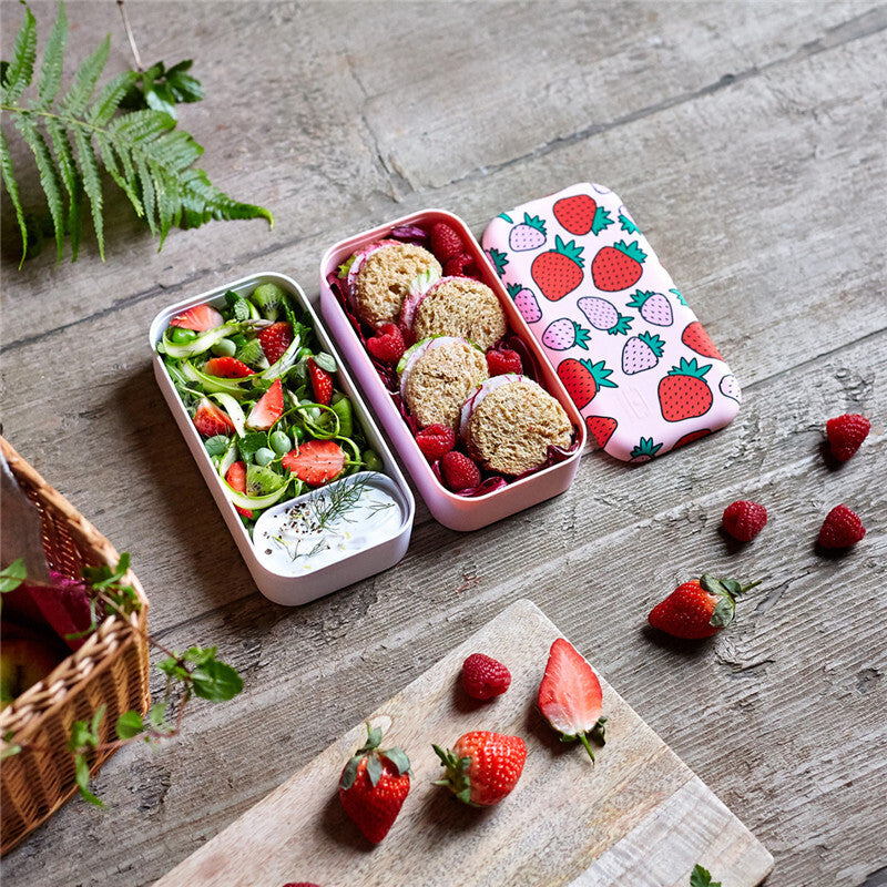 Monbento Mb Square Graphic Lunch Box - Strawberry