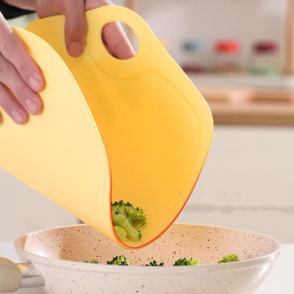 Robo Mozatte TPU Antibacterial Cutting Board BPA Free Knife Friendly- Yellow