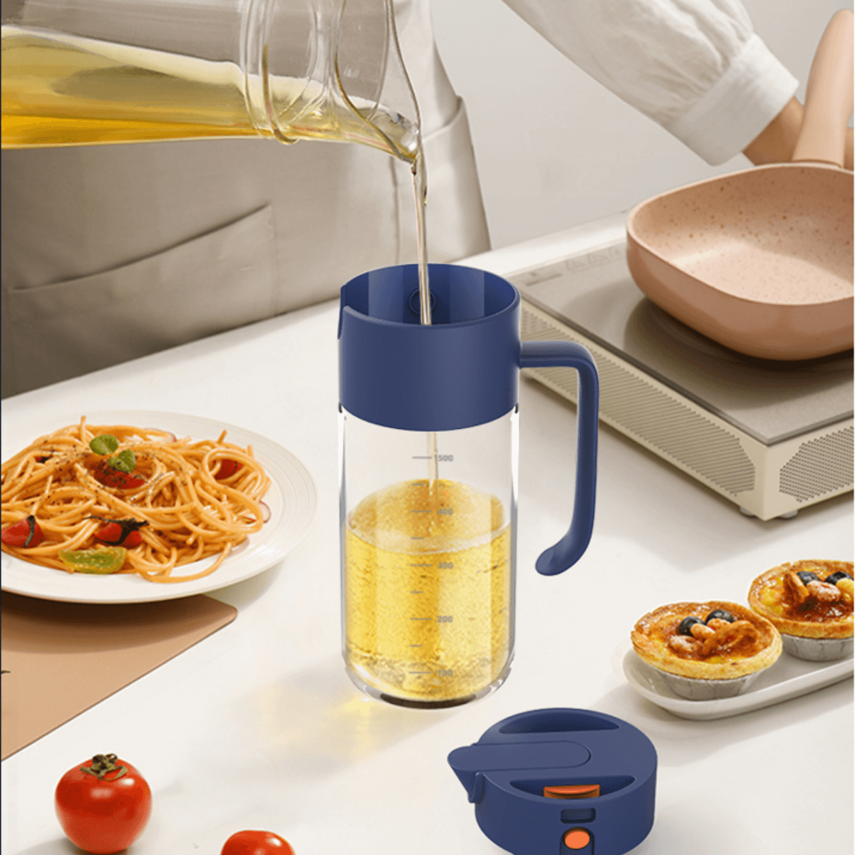 Thinkinge Easy-Open Auto Lid Oil Bottle 550ml - Blue