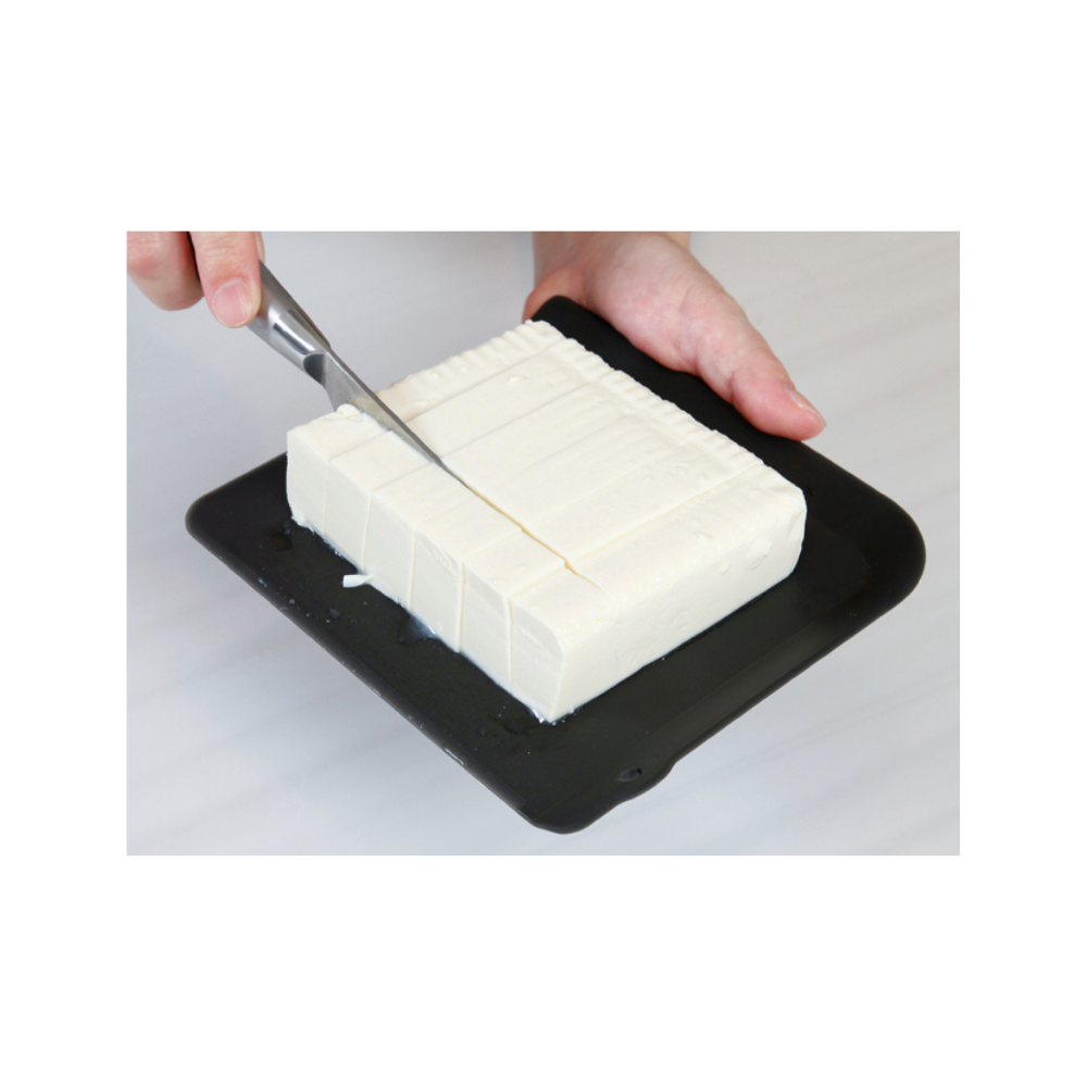 Ihara Kihan Binchotan Charcoal Cutting Board Small