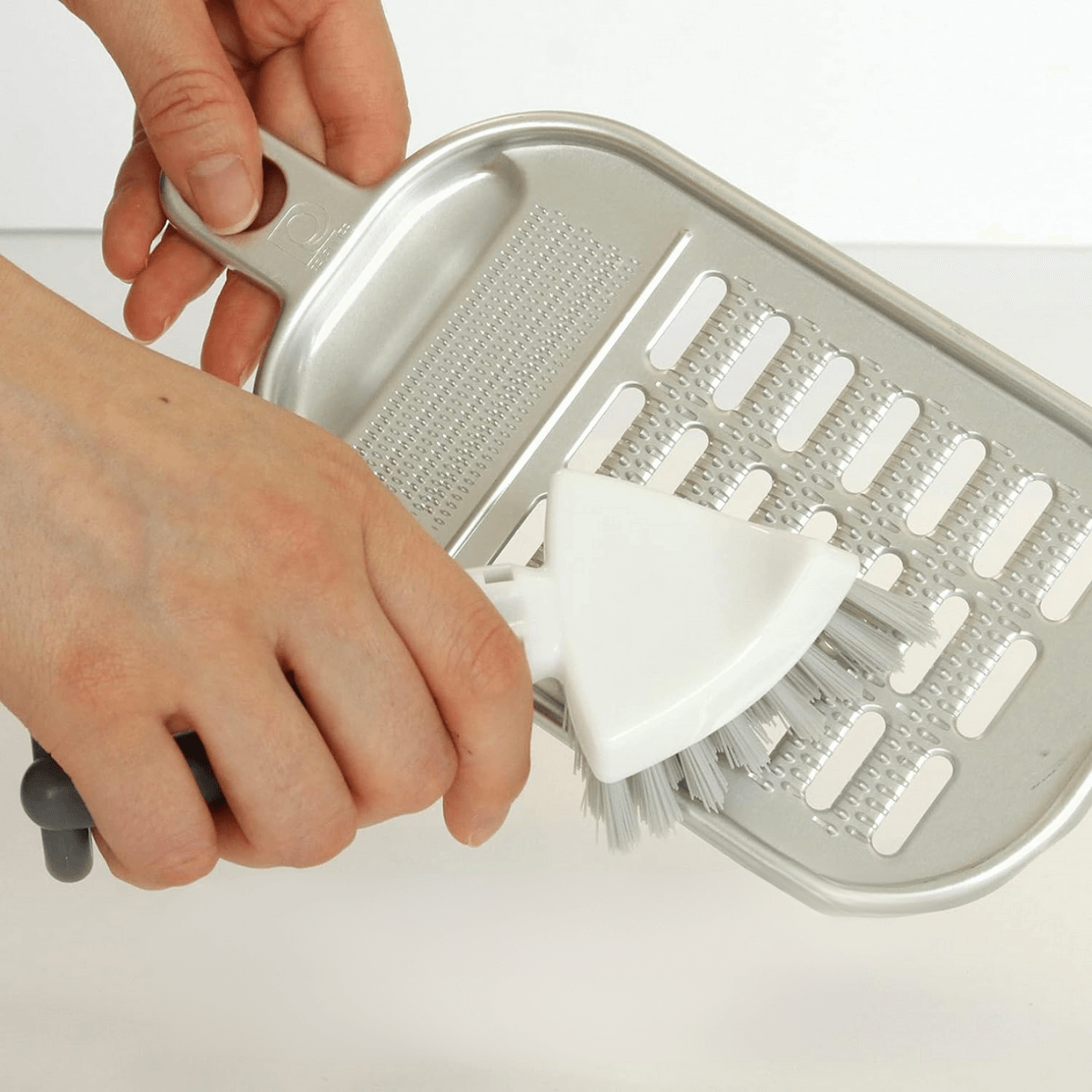 Sanbelm Standing Kitchen Brush