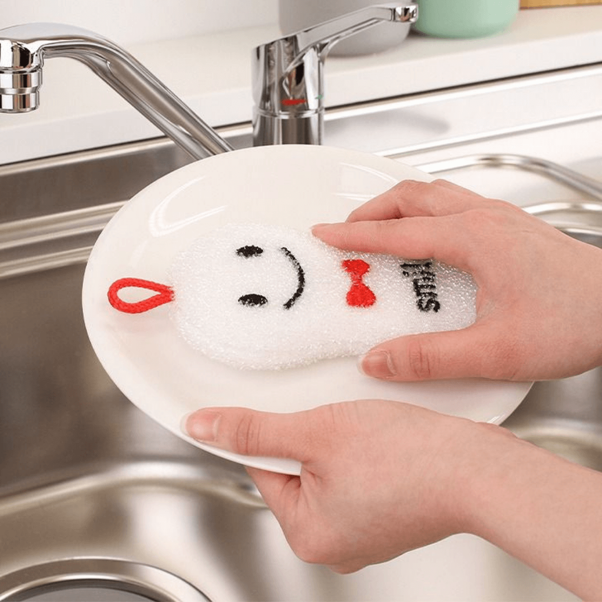 Sanbelm Nicott Smile Cleaning Sponge - White