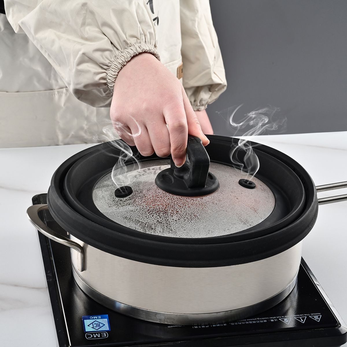 JLP Collapsible Microwave And Oven Safe BPA-free Silicone Cover 24cm~30cm  - Black