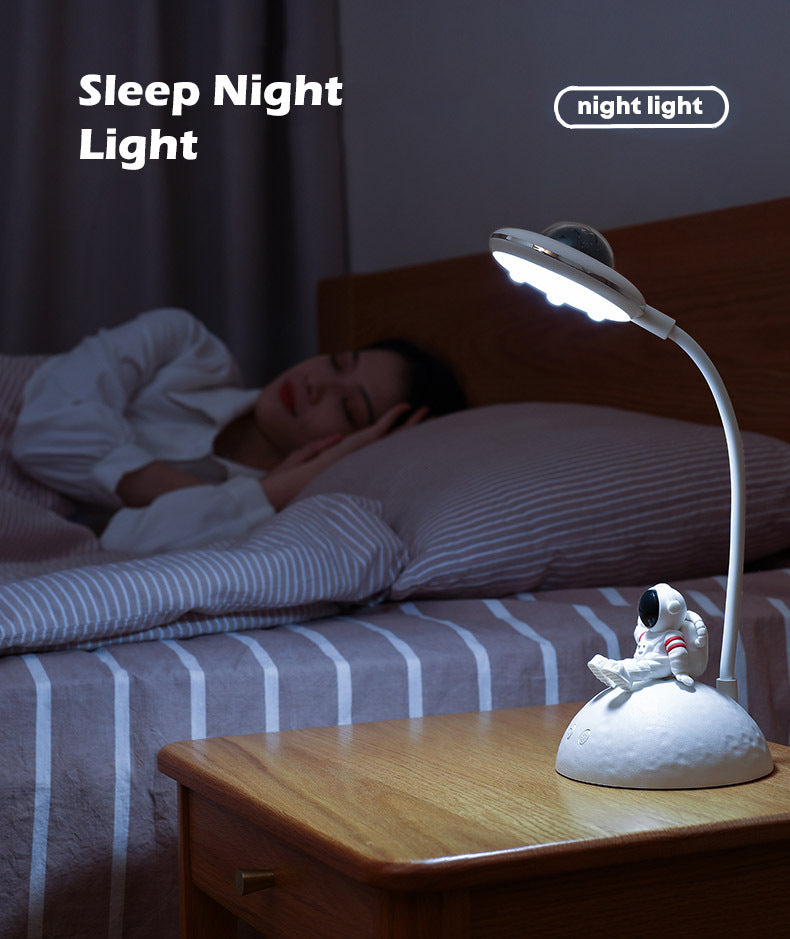 XYD D7 Astronaut Desk Lamp Table Lamp Creative Projector with Phone Holder in White