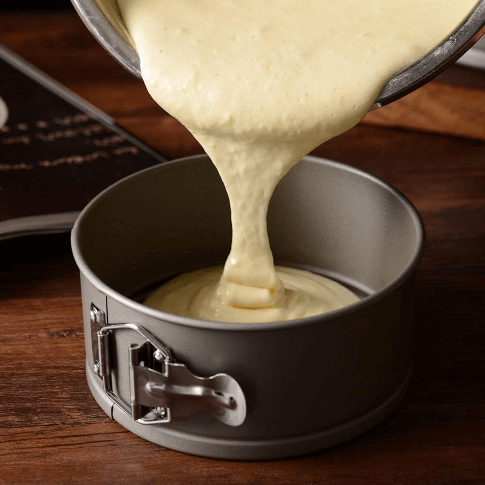 Tiger Crown Cake Pan - 18cm