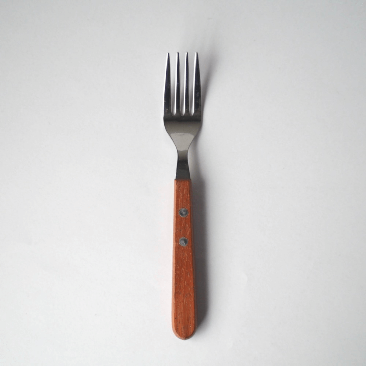 Takakuwa Dessert fork With Wooden Handle - 18.8cm