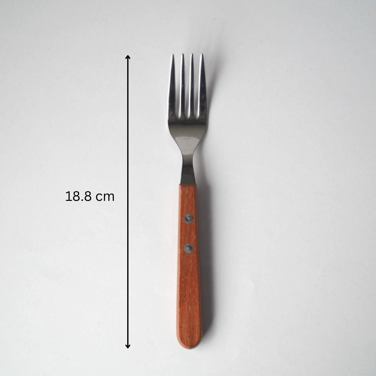Takakuwa Dessert fork With Wooden Handle - 18.8cm