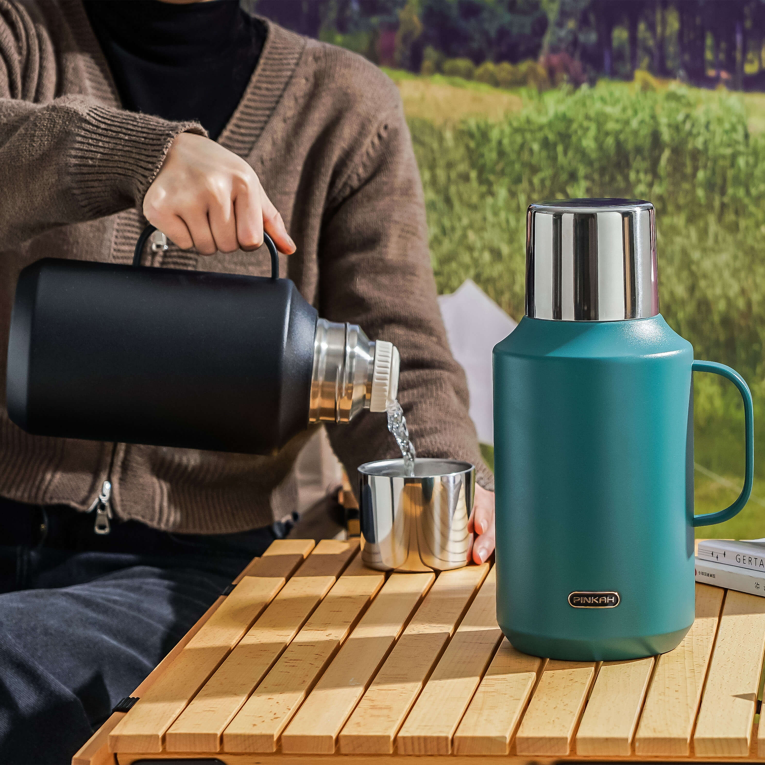 Pinkah PJ-3353 S/S Vaccum Bottle 2L Black