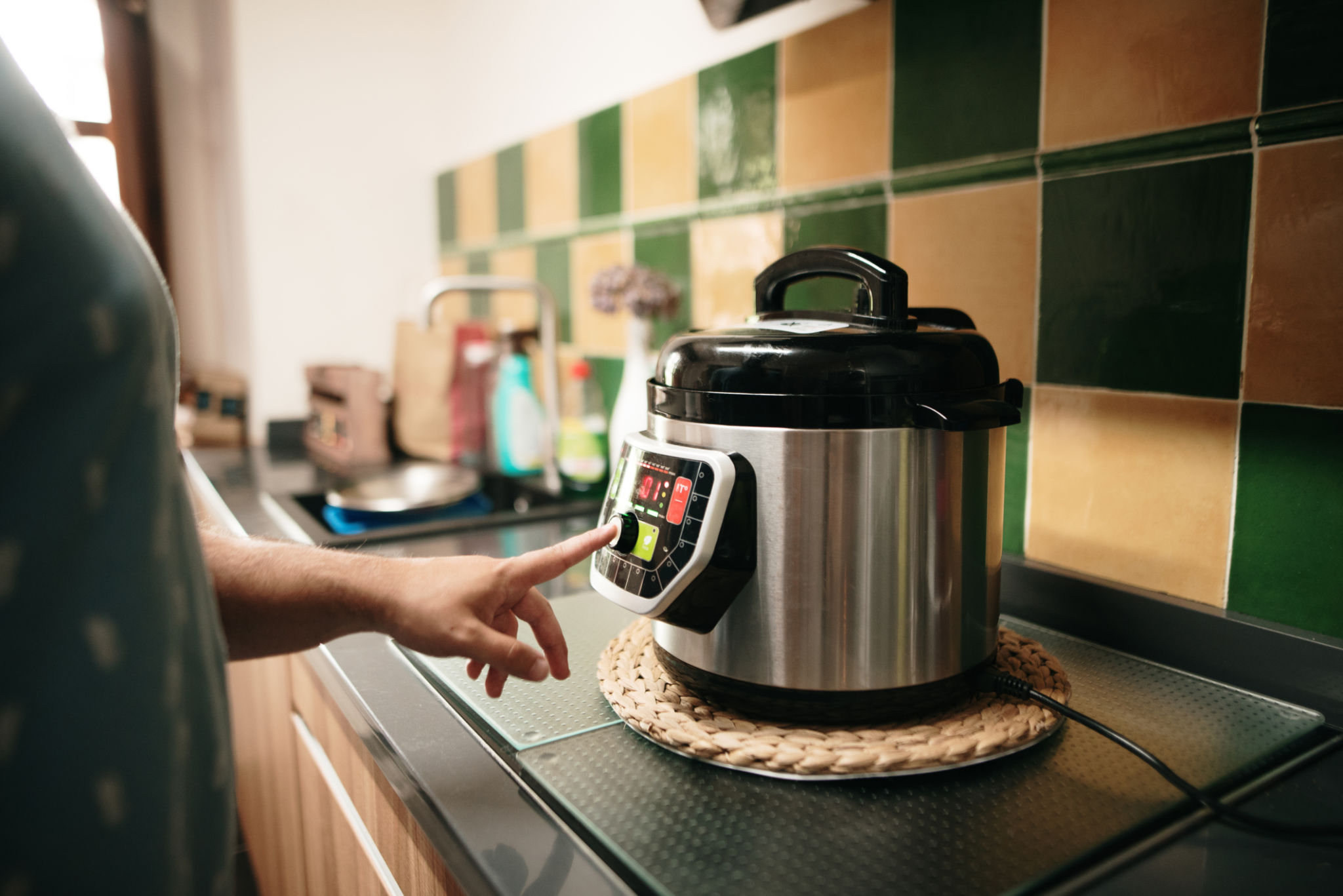 What is the Difference between Crockpot and Multi Cooker? - Hello ...